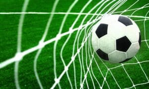 السياسة و كرة القدم